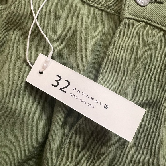 Shein Amy Green Jeans - Picture 5 of 5